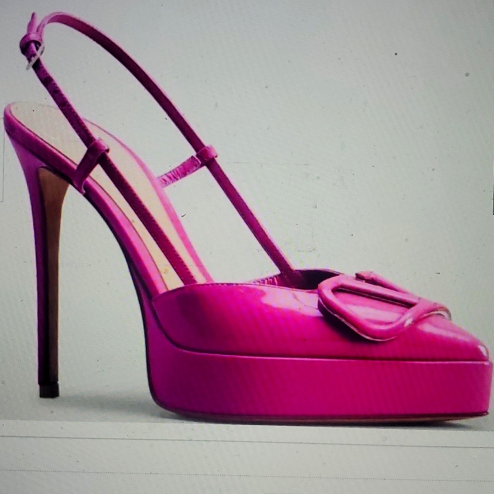 VALENTINO PINK VLOGO MEDALLION PATENT PUMPS